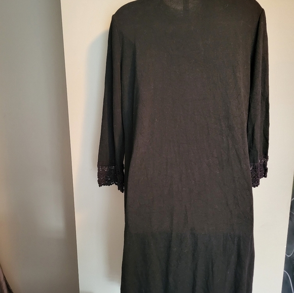 Tickled Teal cardigan size medium - Picture 2 of 4